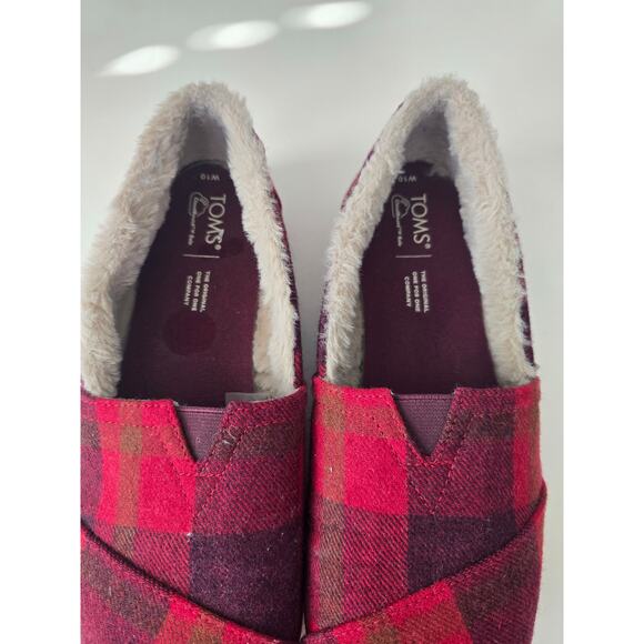 TOMS Plaid Red Fleece Lined Slip On Shoes Women’s 10 CloudBound Cozy Flats - Picture 6 of 8